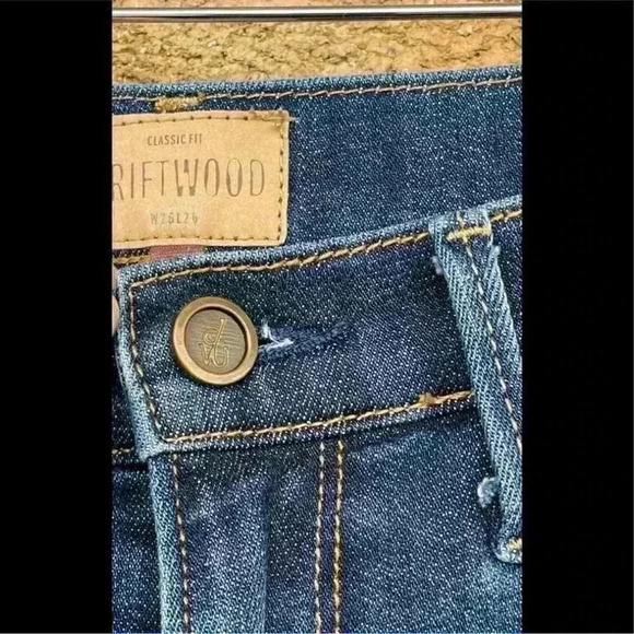 Driftwood Amelia Skraight Crop Classic Fit
Frayed Step Hem Ankle Jeans size 26 - Picture 4 of 10